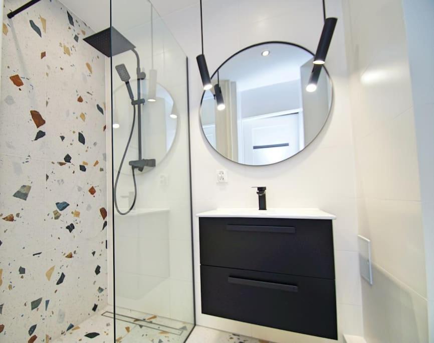 Apartament Korfantego Citycentre Z Widokiem Na Spodek Katowice Eksteriør bilde